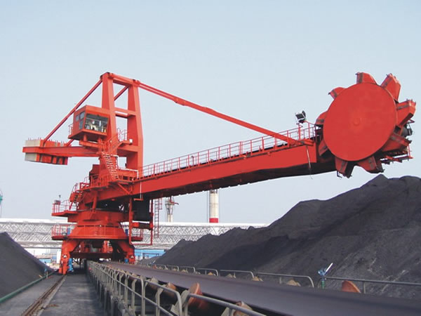 回轉支承與普通軸承的軸承相比有哪些優(yōu)點？詳解其應用